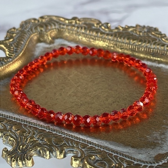 Red Beaded Bracelet - Picture 2 of 3